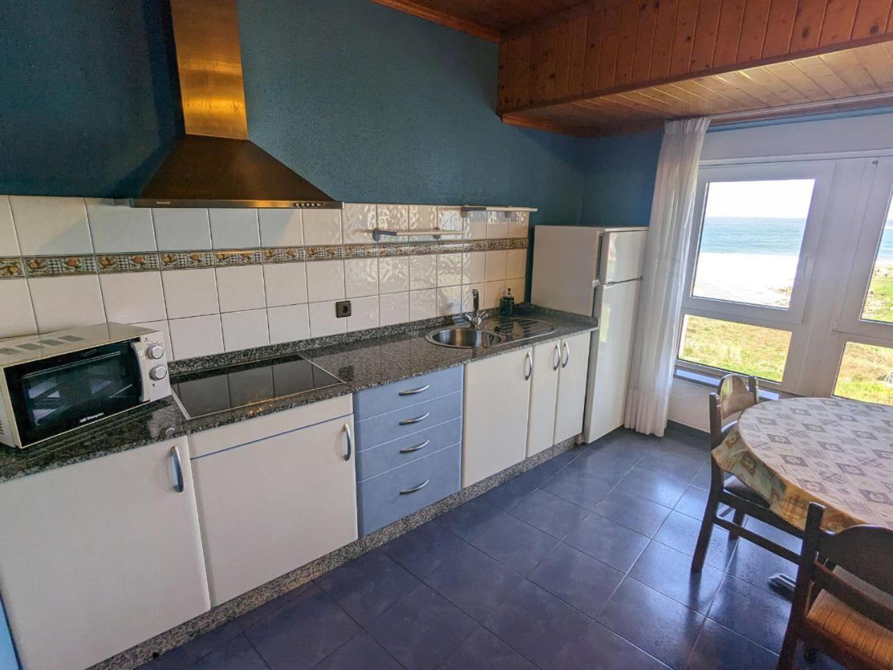 Vivienda Turistica Vacacional Maricarmen Otel Arou Dış mekan fotoğraf