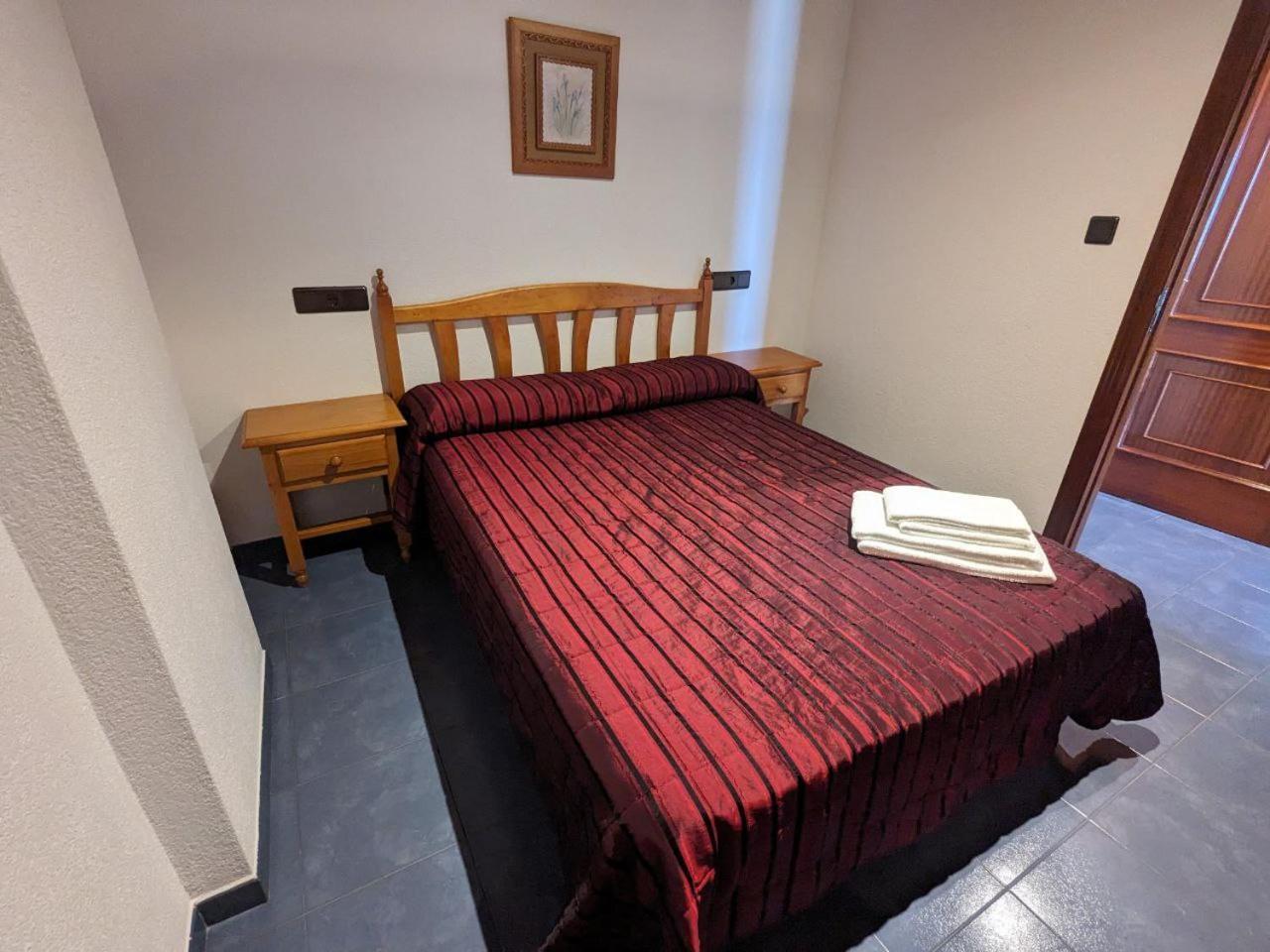 Vivienda Turistica Vacacional Maricarmen Otel Arou Dış mekan fotoğraf