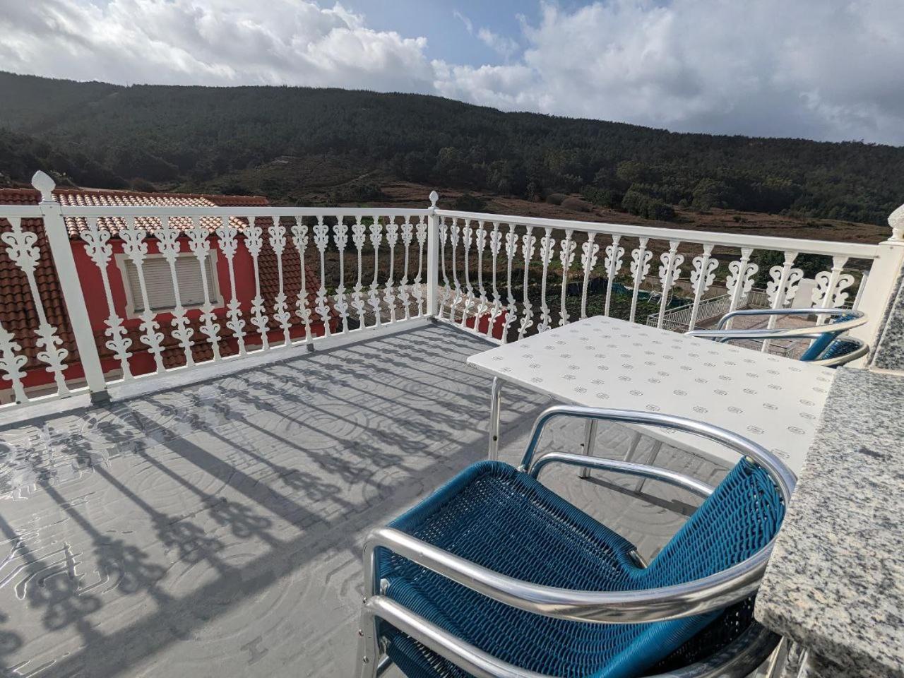 Vivienda Turistica Vacacional Maricarmen Otel Arou Dış mekan fotoğraf