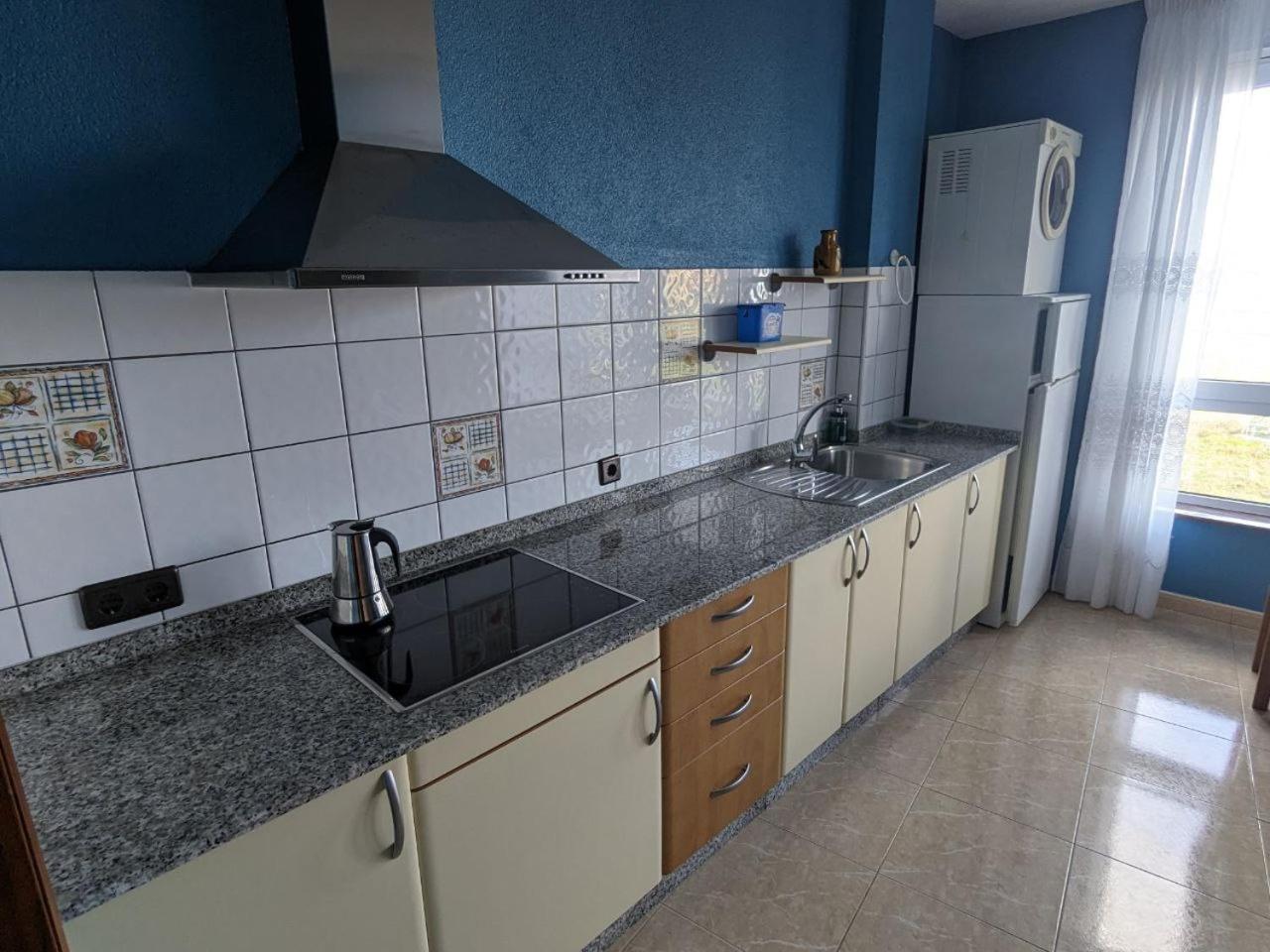 Vivienda Turistica Vacacional Maricarmen Otel Arou Dış mekan fotoğraf