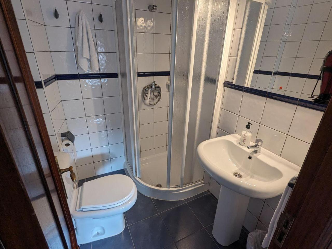 Vivienda Turistica Vacacional Maricarmen Otel Arou Dış mekan fotoğraf