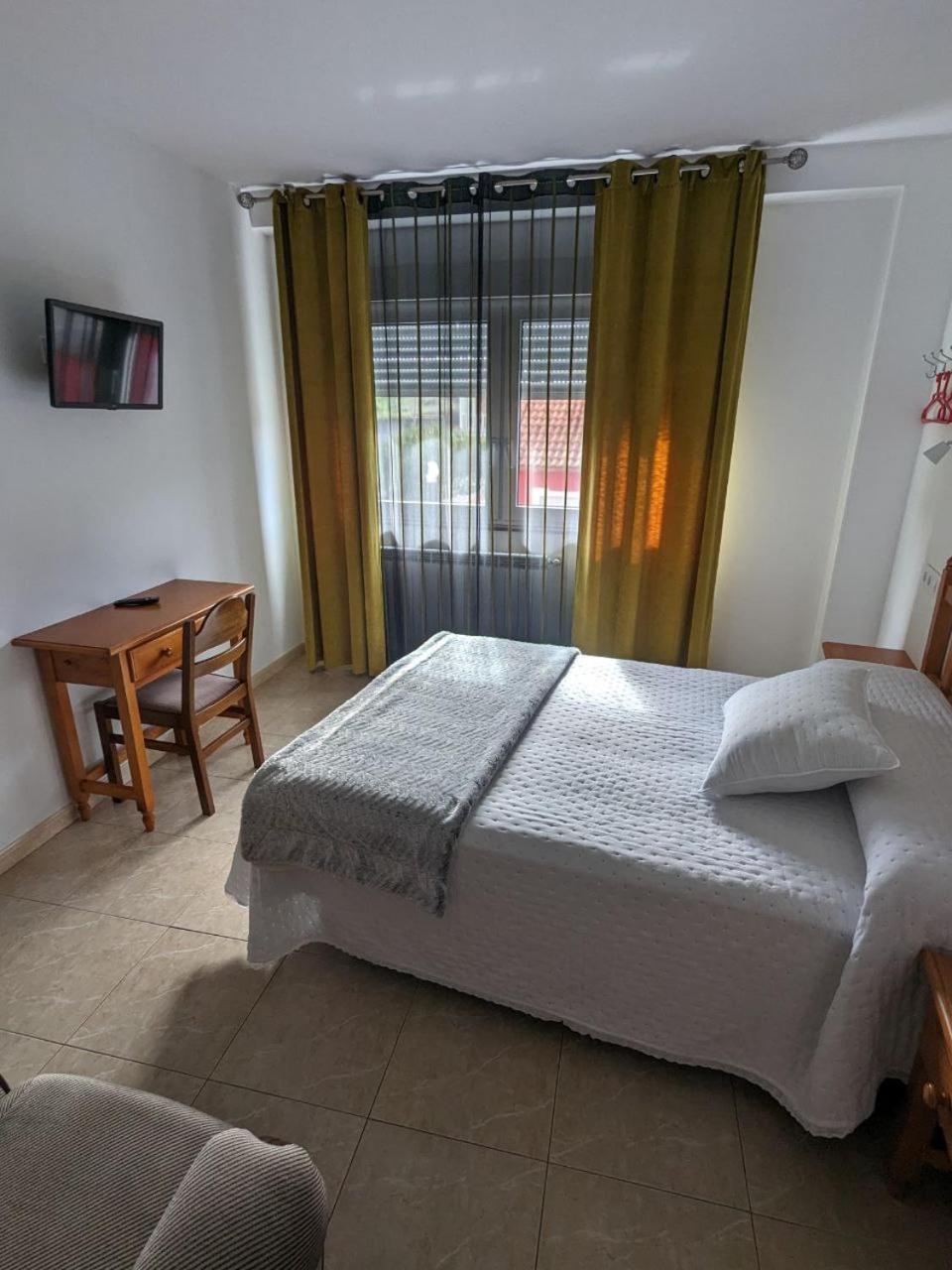 Vivienda Turistica Vacacional Maricarmen Otel Arou Dış mekan fotoğraf