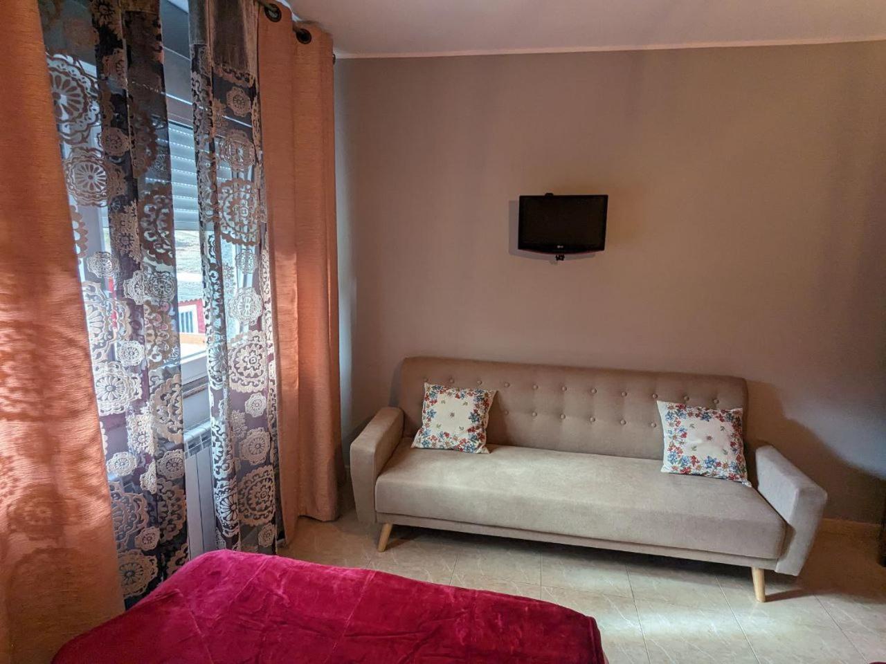 Vivienda Turistica Vacacional Maricarmen Otel Arou Dış mekan fotoğraf